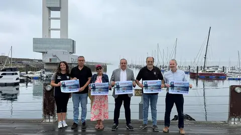 Presentaci&oacute;n de la 53&ordf; Traves&iacute;a al Dique en A Coru&ntilde;a.