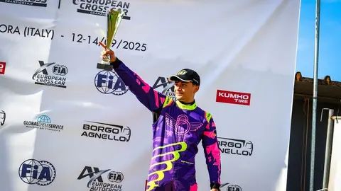 Iago Rodr&iacute;guez, tercero en el Campeonato de Europa de Autocross.