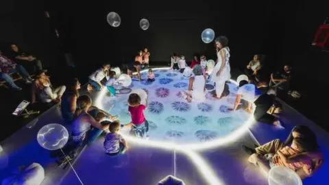 Zig Zag Danza llega a Ourense con 'Mimesis', una experiencia art&iacute;stica para beb&eacute;s.