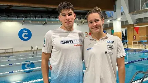 Mateo Garc&iacute;a y Paula Otero, del Club Nataci&oacute;n Arteixo.