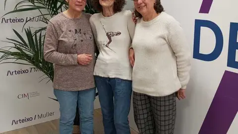 Teresa Carnota, Aurora Verd&iacute;a y Mar&iacute;a Jos&eacute; Carnota (fundadoras de Xiradela).