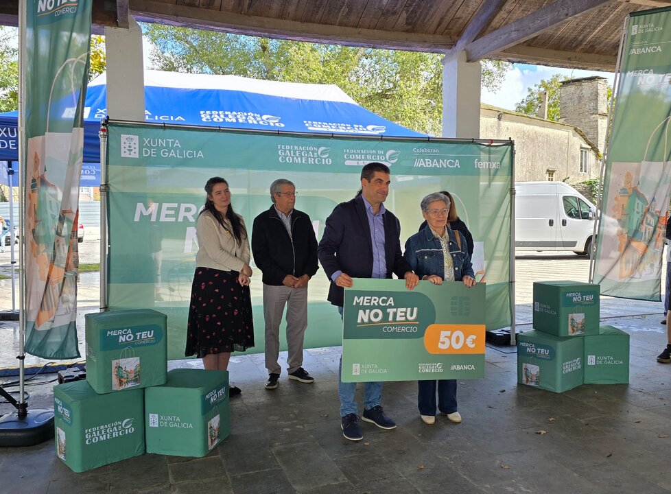Premios "Merca no teu comercio" en Rábade, Lugo.